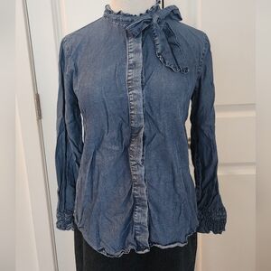 Ann Taylor Blue Denim Shirt Soft Comfortable Classic